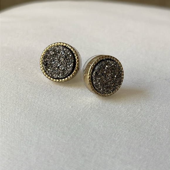 Gunmetal Gray Stud Earrings - Picture 4 of 7